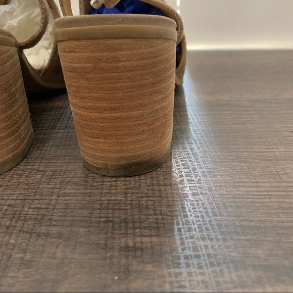 Franco Sarto Harlet 2 perforated leather sandal size 7.5 - Picture 7 of 14